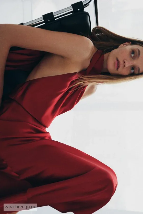 АТЛАСНОЕ ПЛАТЬЕ ХАЛТЕР — коллекция Zara «ZW»