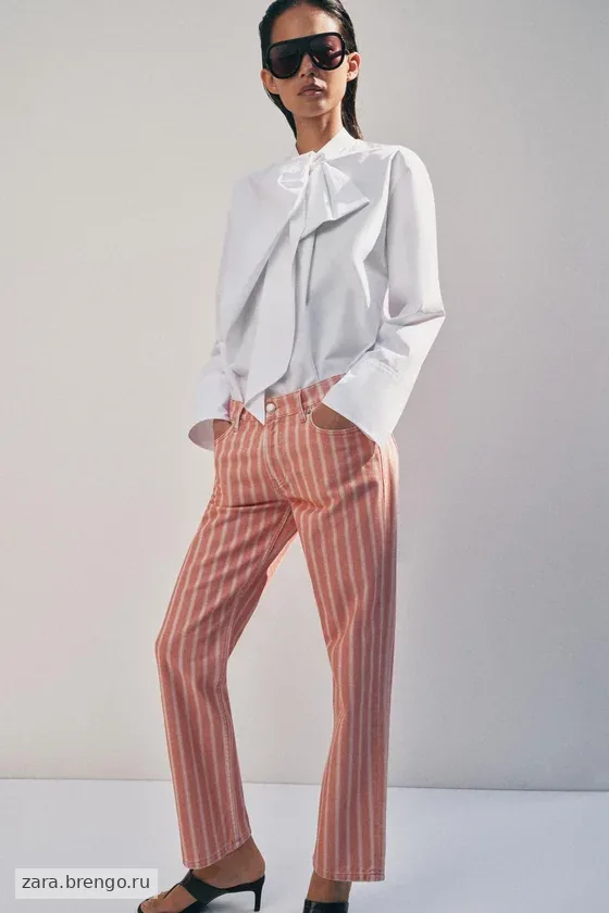 ДЖИНСЫ  СО СРЕДНЕЙ ПОСАДКОЙ И ПОЛОСКАМИ — коллекция Zara «ZW»