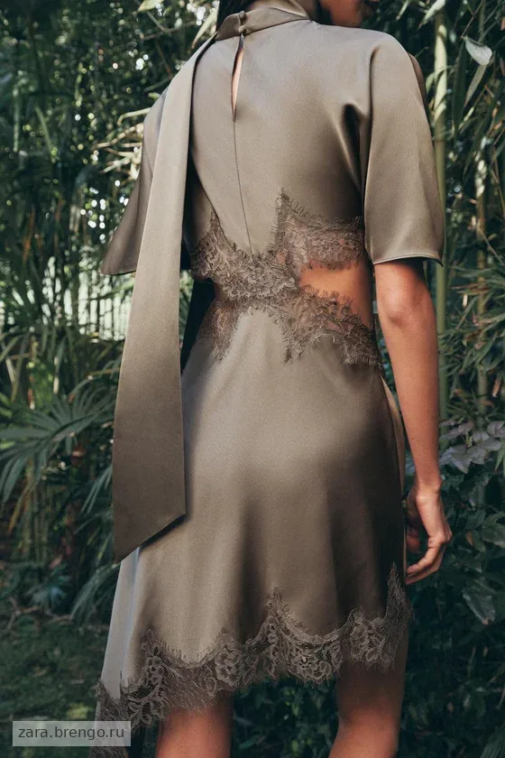 АТЛАСНОЕ ПЛАТЬЕ С КРУЖЕВОМ — коллекция Zara «ZW»