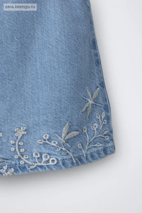 Топ из денима с вышивкой
