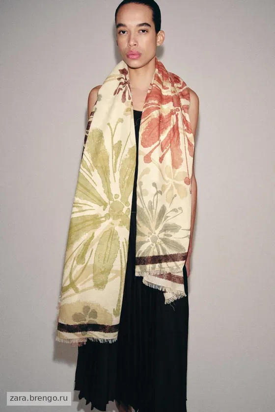 ПЛАТОК ИЗ 100% ХЛОПКА С ЦВЕТОЧНЫМ ПРИНТОМ