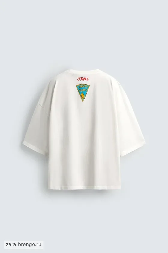 ФУТБОЛКА С ИЛЛЮСТРАЦИЕЙ JAWS ©UCS LLC AND AMBLINX DYLAN´S T-SHIRT CLUB X ZARA