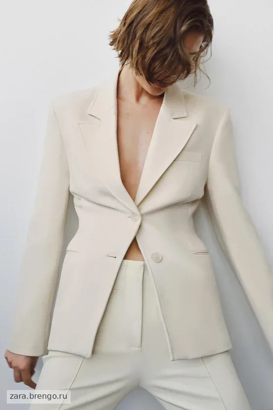 БЛЕЙЗЕР ОБЛЕГАЮЩЕГО КРОЯ — коллекция Zara «ZW»