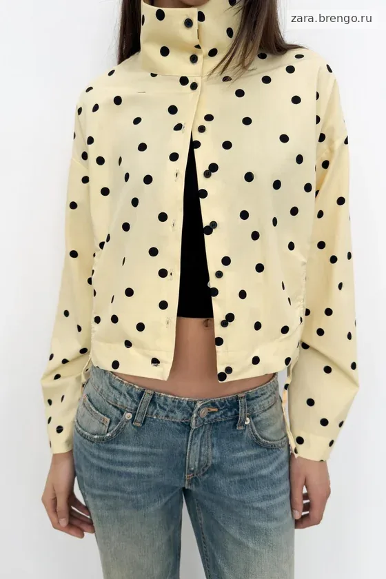 КУРТКА В ГОРОШЕК СО СБОРКАМИ