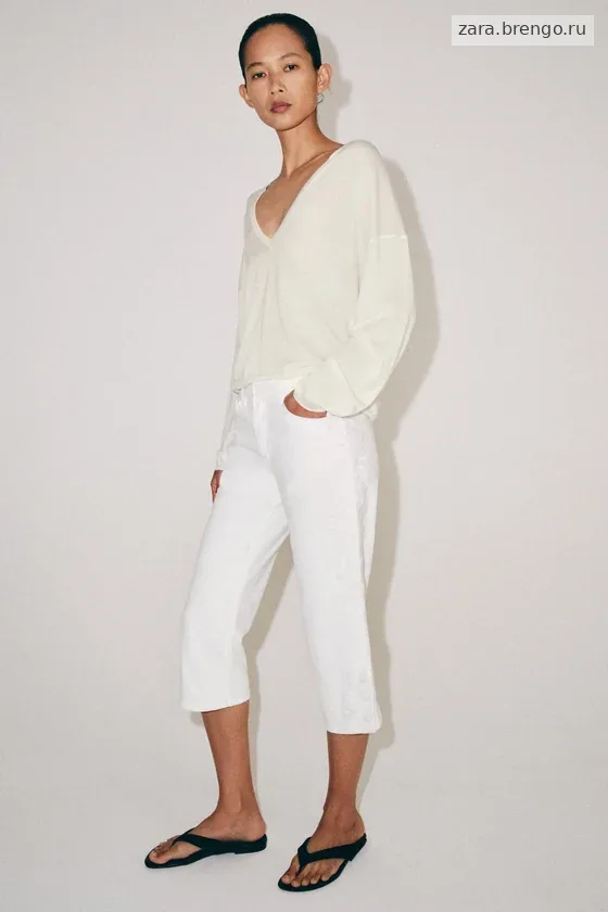 ДЖИНСЫ КАПРИ СО СРЕДНЕЙ ПОСАДКОЙ И ВЫШИВКОЙ — коллекция Zara «ZW»
