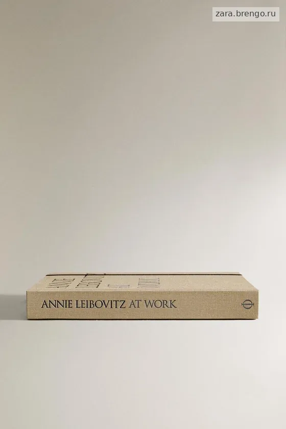 Книга «annie leibovitz: at work» (на английском)