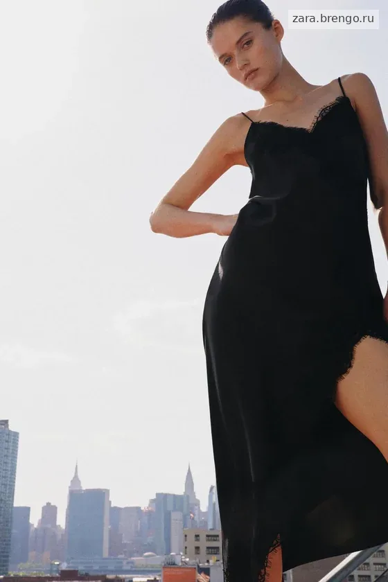 АТЛАСНОЕ ПЛАТЬЕ С КРУЖЕВОМ — коллекция Zara «ZW»