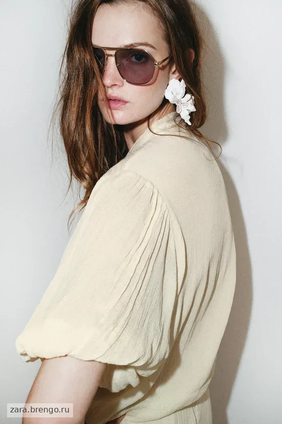 КОРОТКИЙ КОМБИНЕЗОН С КРУЖЕВОМ — коллекция Zara «ZW»