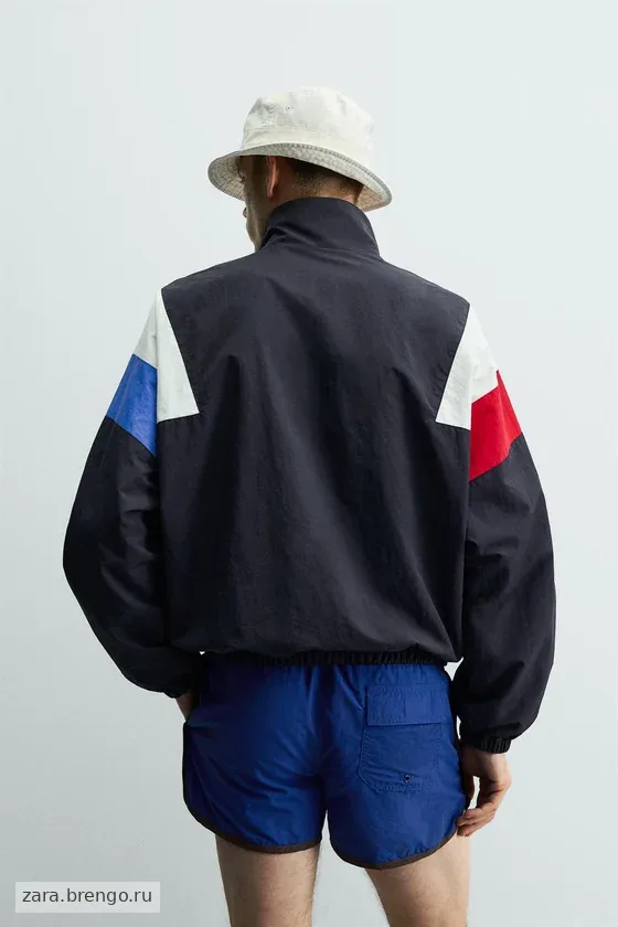 КУРТКА В СТИЛЕ РЕТРО ИЗ ВЫСОКОТЕХНОЛОГИЧНОЙ ТКАНИ COLOR BLOCK