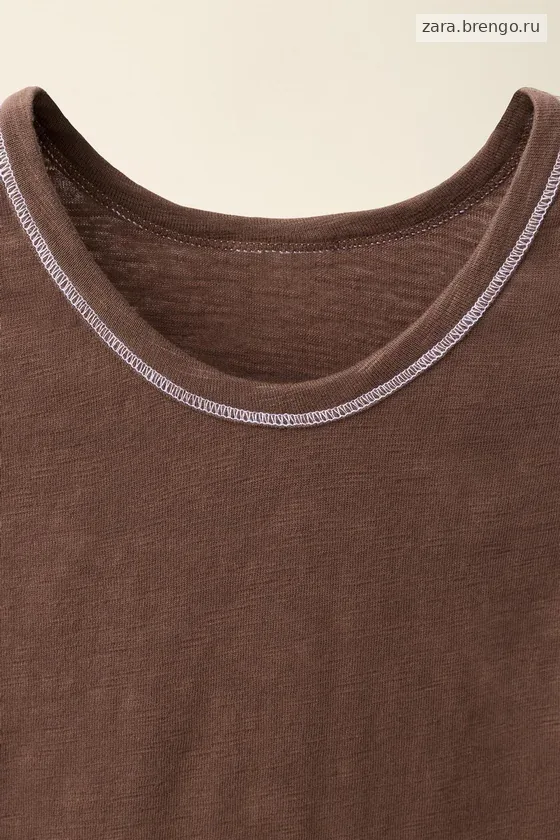 Футболка с декоративной строчкой из коллекции caramel london x zara