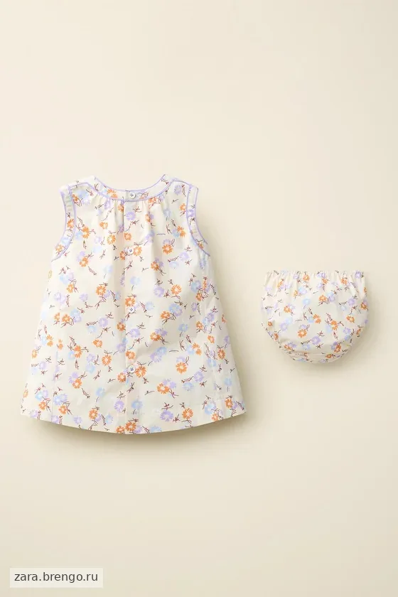 Платье без рукавов и трусики с цветочным принтом от caramel london x zara