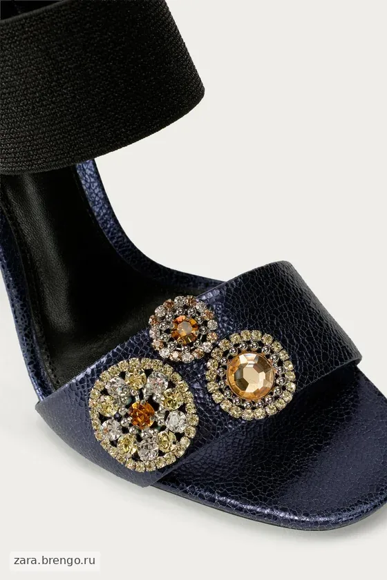 Босоножки на каблуке из металлизированной кожи marisa berenson x zara