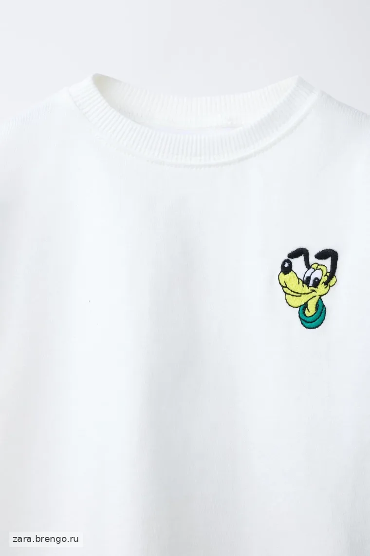 Футболка с принтом mickey mouse и друзья © disney