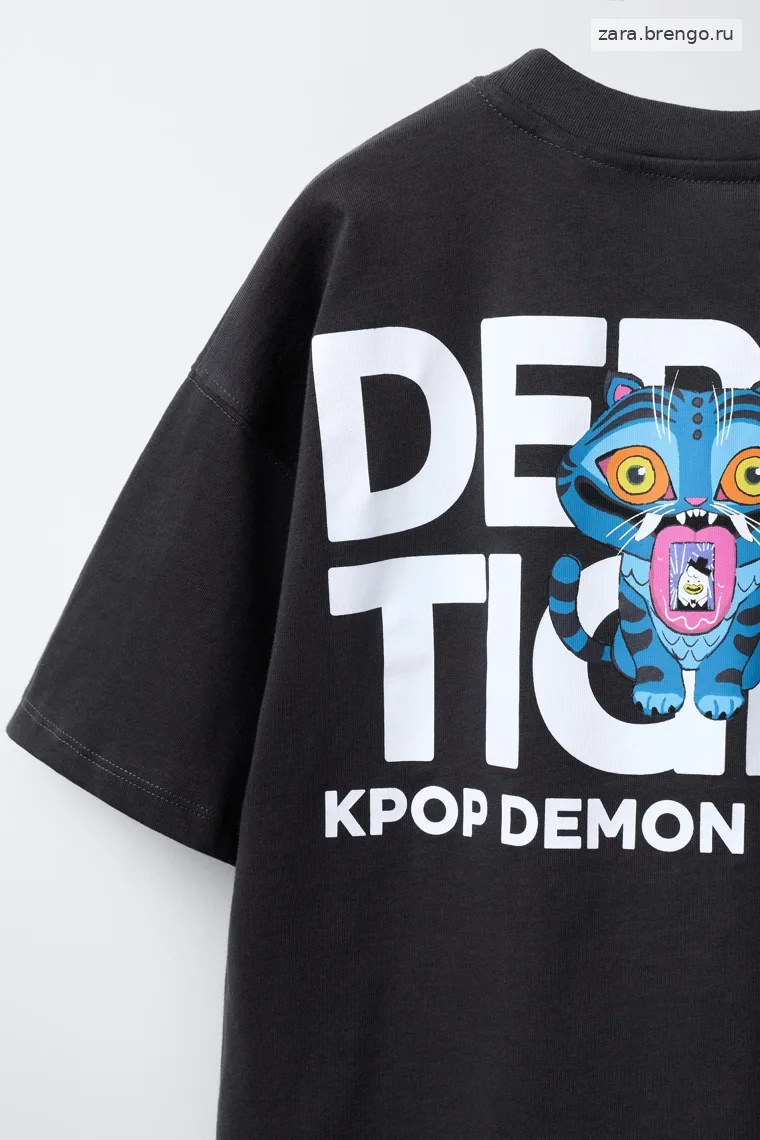 Футболка «Kpop Demon Hunters» © Netflix
